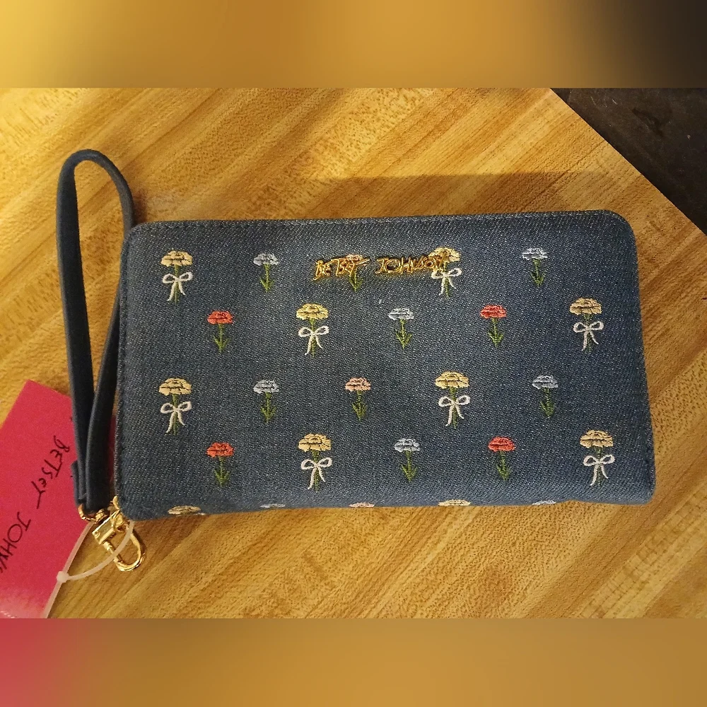 Betsey Johnson Denim W/Embroidered Flower Print Wallet/ Wristlet NWT - Picture 2 of 11